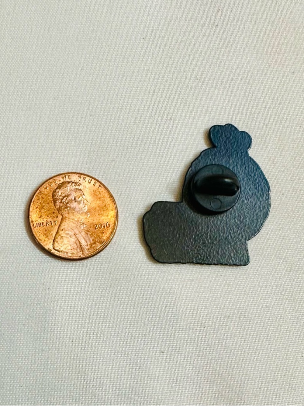 Lemon-Aid Pin - Picture 3 of 3